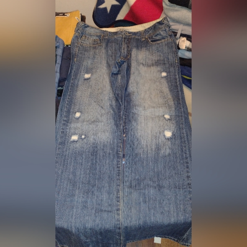 Cloque and Dagger superior quality distressed jeans size38